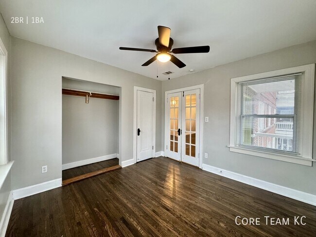 Building Photo - 217 E 46th St