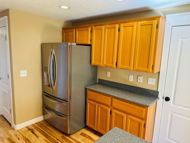 Building Photo - Charming Fisher's Landing Home