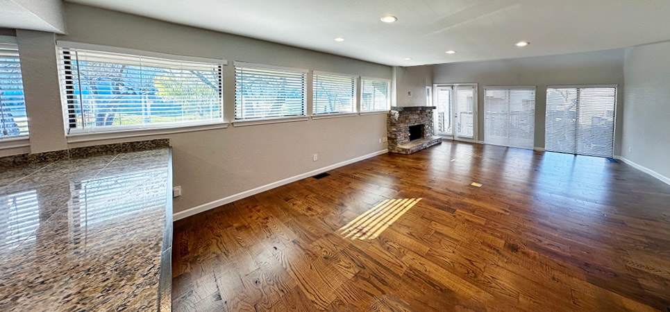 The natural light in this space is so beautiful - 8710 Park Ln