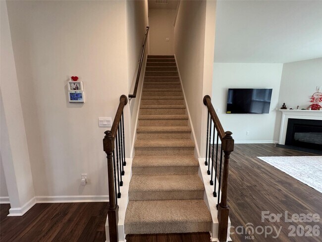 Building Photo - 10749 Adair Wds Dr