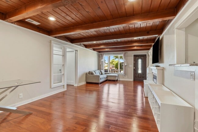 Building Photo - Wow! What a Great Home! Available Soon!