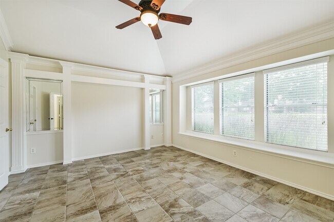 Building Photo - 7718 Trophy Pl Dr