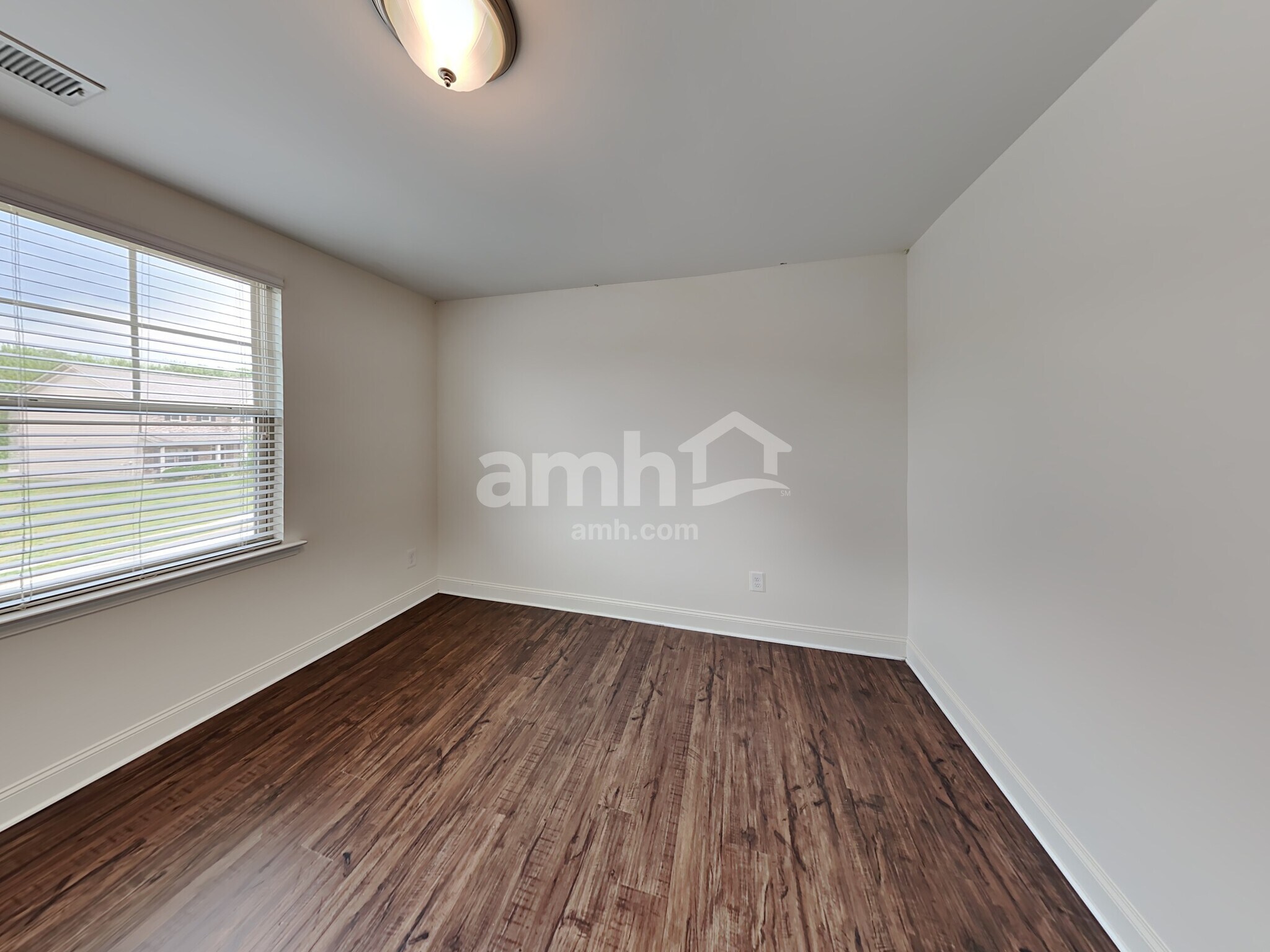 Building Photo - 258 Makenna Dr