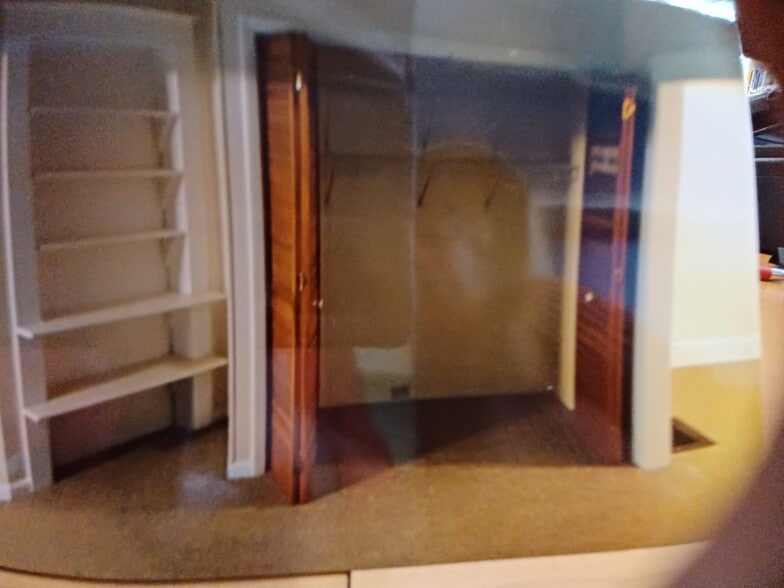 Dining room Closet and Shelf - 31 Grove Ave