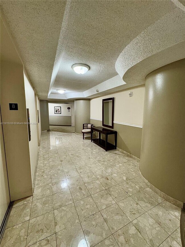 Building Photo - 100 Golden Isles Dr