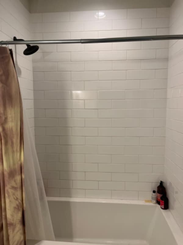 Building Photo - 123 1/2 S E St