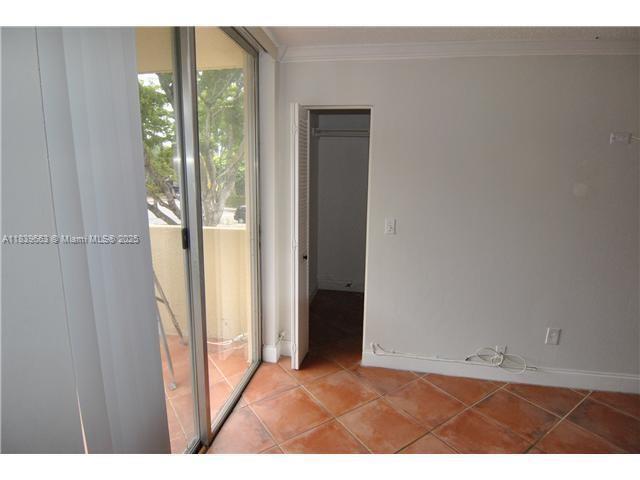 Building Photo - 1801 S Treasure Dr