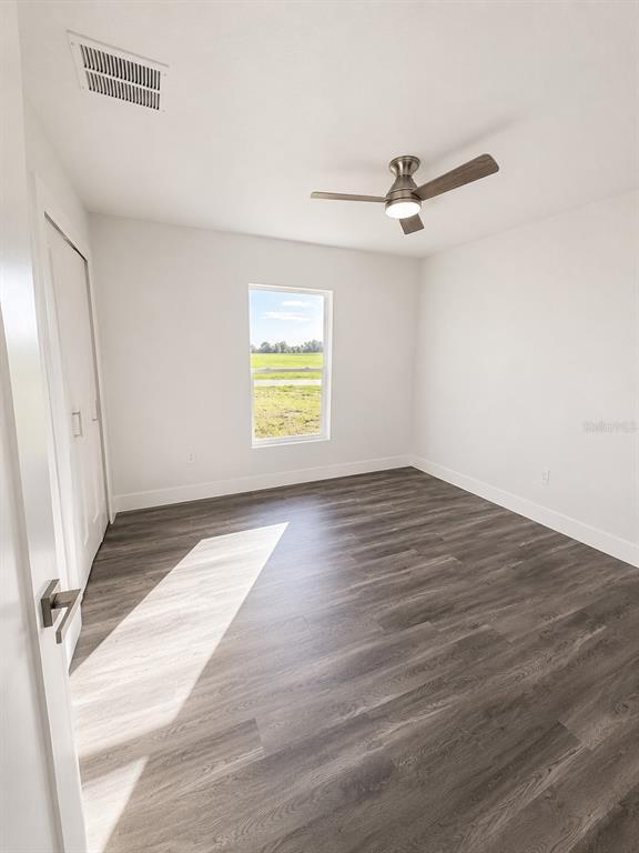 Building Photo - 7016 Golf Club Dr