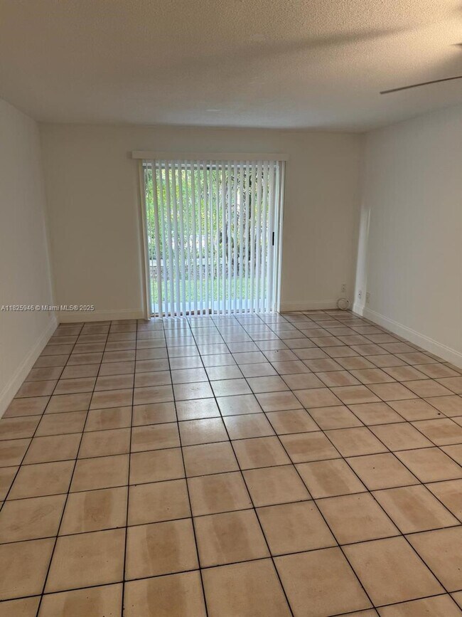 Building Photo - 9203 NW 38th Dr