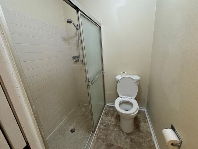 Building Photo - 2220 Bancroft Cir S