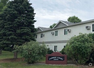 Building Photo - Fairway Court