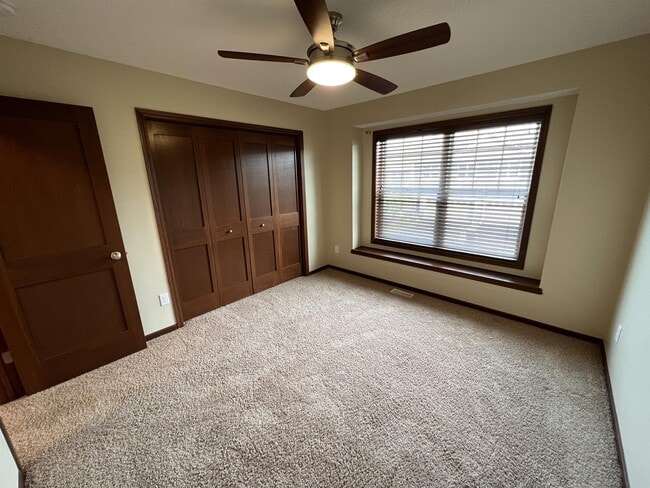 Building Photo - 15212 Maryland Ave