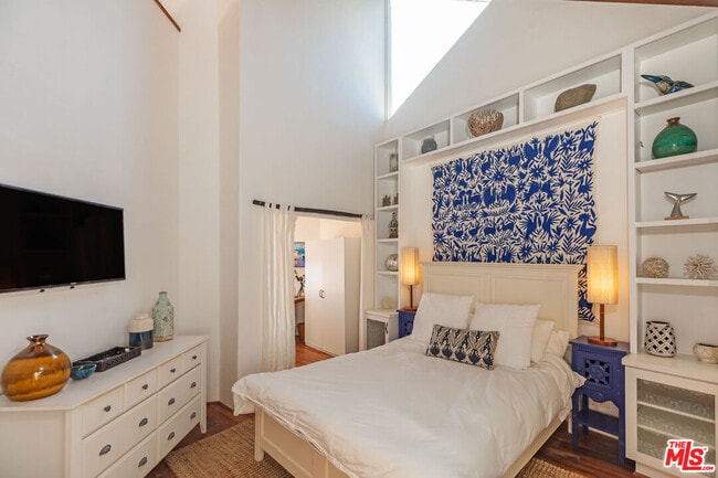 Building Photo - 24408 Malibu Rd