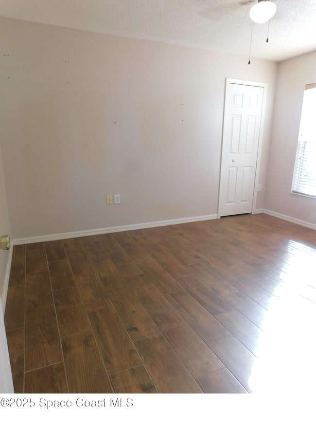 Building Photo - 4115 Barna Ave