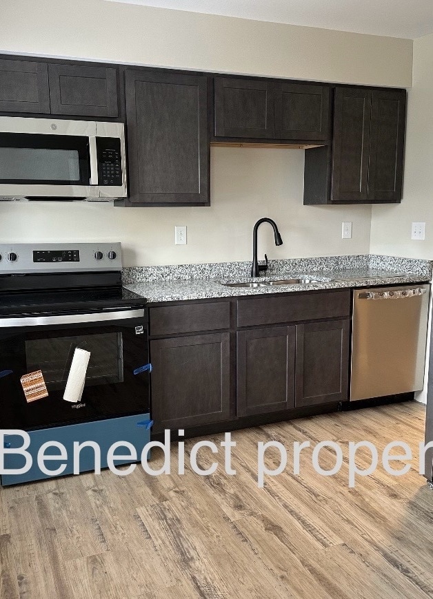 Building Photo - CedarCliff