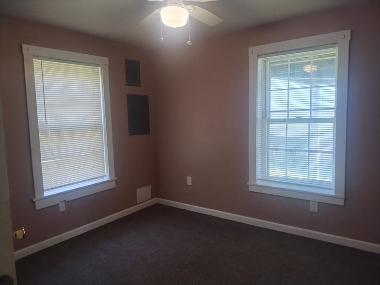 Bedroom #1 - 61 West St
