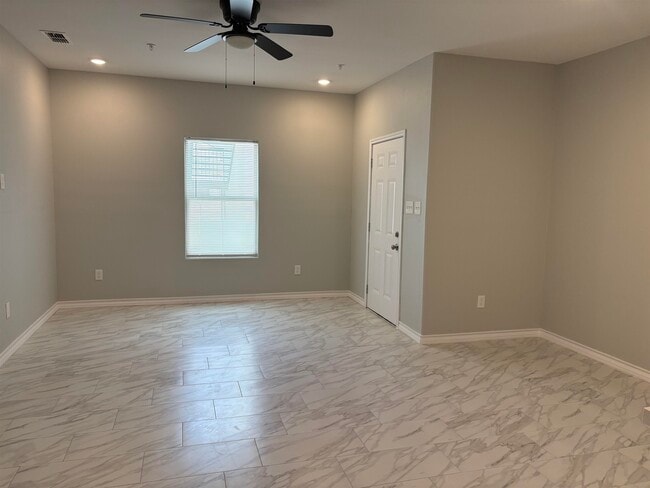 Building Photo - 3616 McDonell Ave