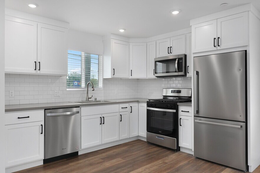 Primary Photo - Quattro Apartments