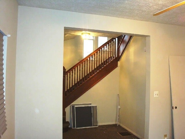Building Photo - 609 W Market St