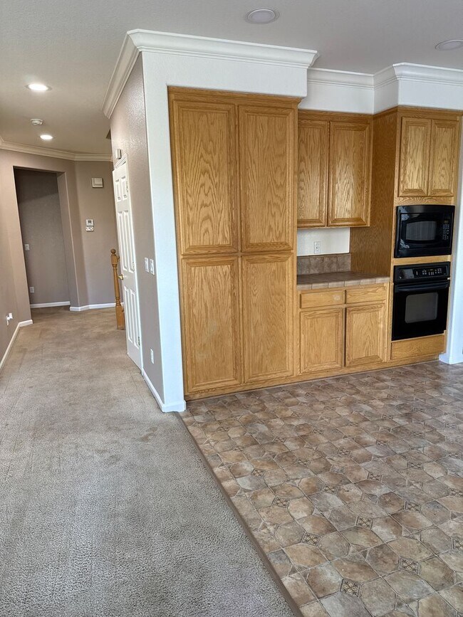 Building Photo - You’ll be proud to live in this home