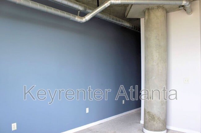 Building Photo - 115 W Peachtree Pl NW