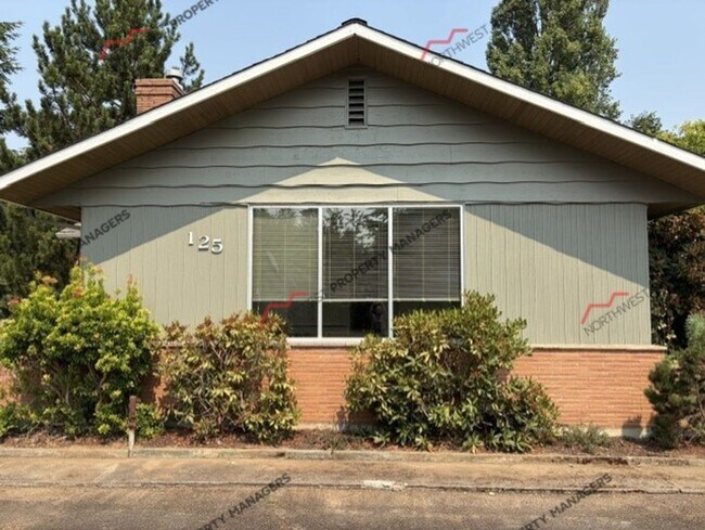 Building Photo - STATUS: AVAILABLE | R138B | $2195 + $100 flat rate for W/S