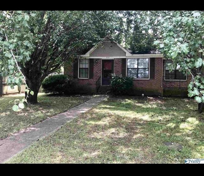 Building Photo - 315 Cardinal Dr SW