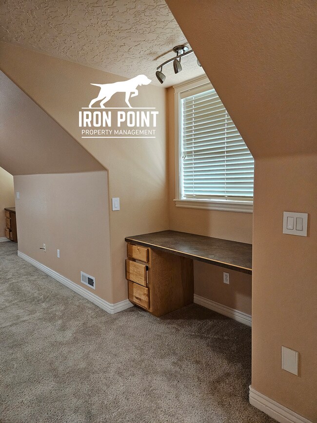 Building Photo - 3bed/3bath in sought after Nampa neighborhood w/3 car garage and large bonus room.