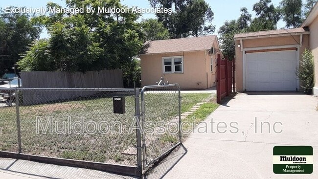 Primary Photo - 2417 E Evans Ave