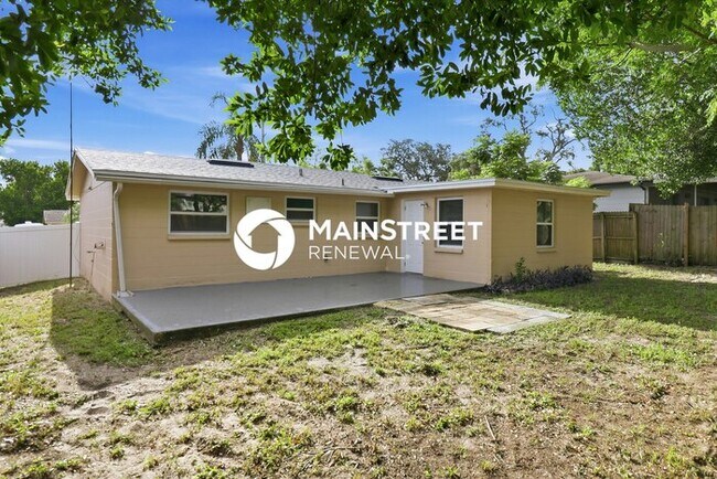 Building Photo - 3 Bedroom Pet-Friendly Home in Port Richey, FL with Main Street Renewal