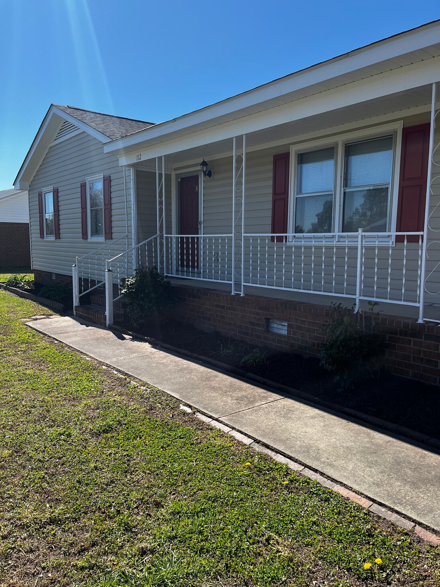 Building Photo - 112 Kelly Ct