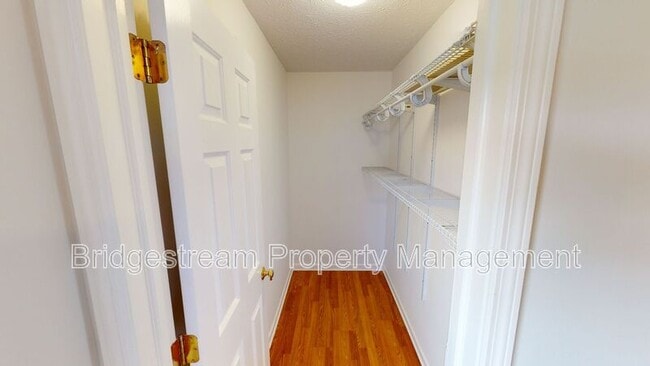 Building Photo - 355 Bishea Ct