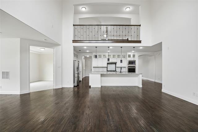 Building Photo - 1165 Clearwater Dr