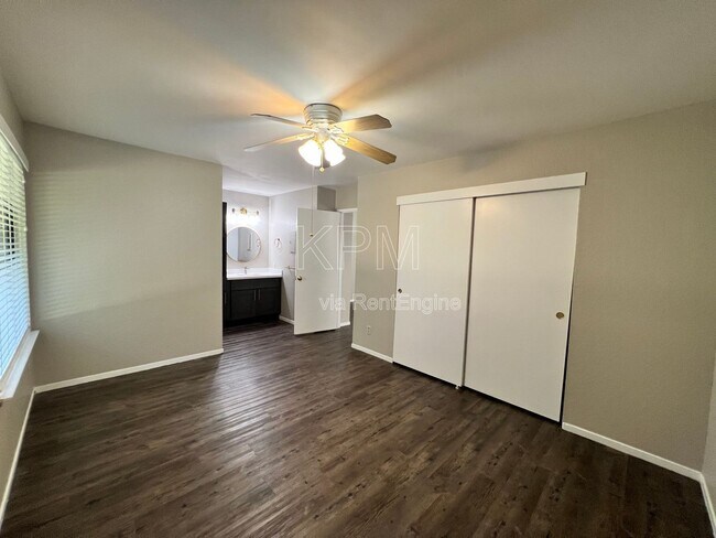 Building Photo - 6724 Plymouth Rd