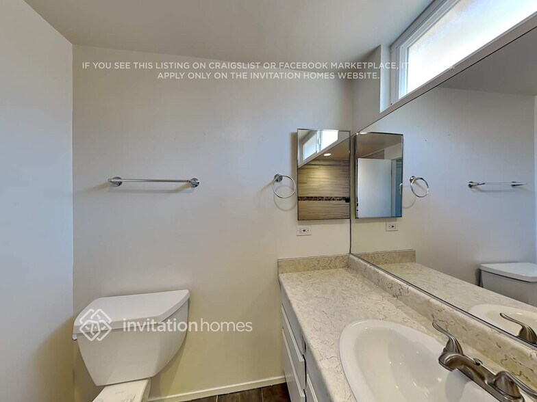 Building Photo - 15857 Liggett St