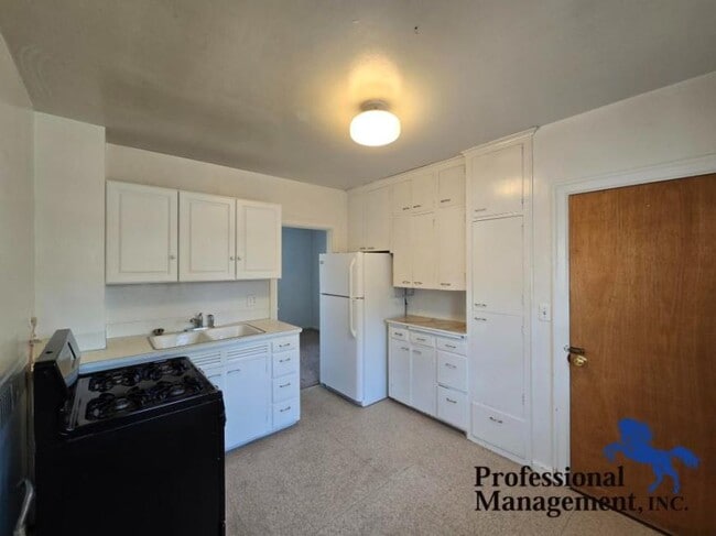 Building Photo - 2 bedroom in Billings MT 59101