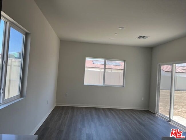 Building Photo - 7318 Chetco River St