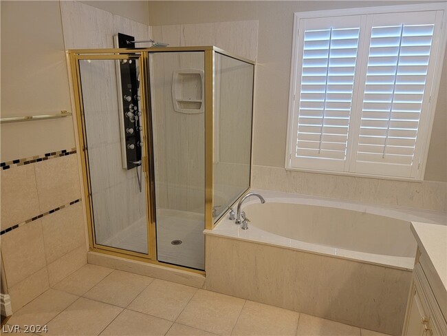 Building Photo - 169 Chateau Whistler Ct