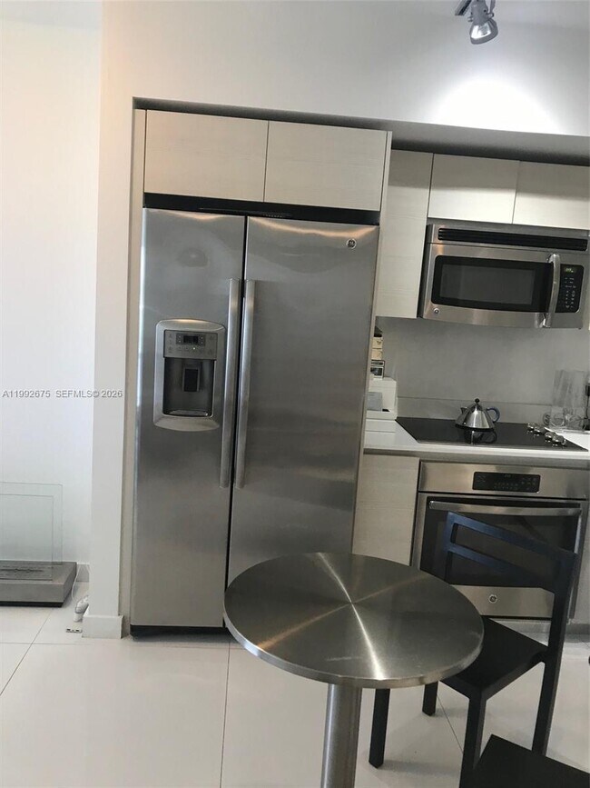 Building Photo - 4250 Biscayne Blvd