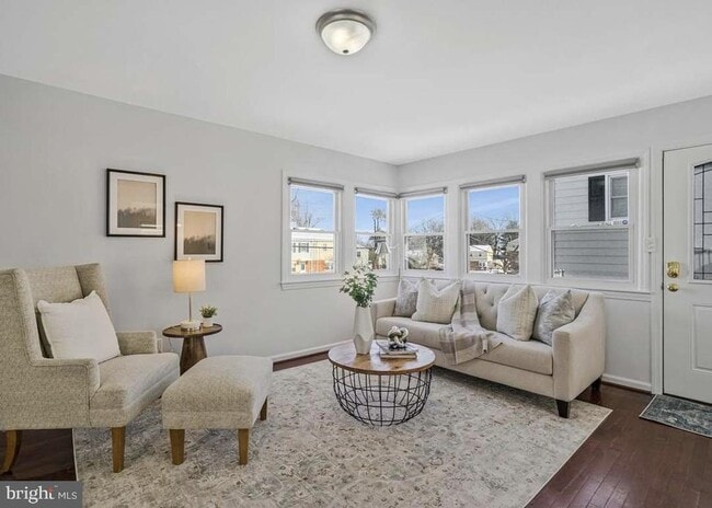 Building Photo - 2509 Oberlin Dr