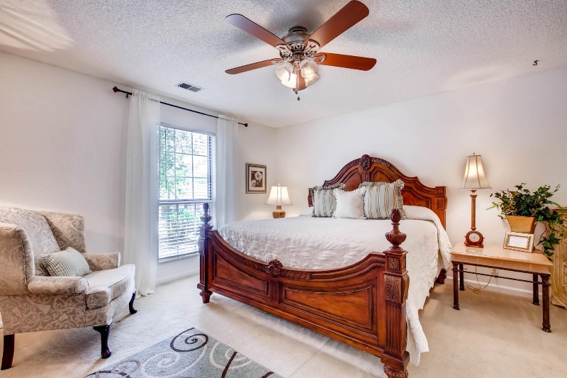 Building Photo - 117 Southampton Ct