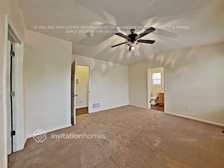 Building Photo - 2205 E 127th Pl