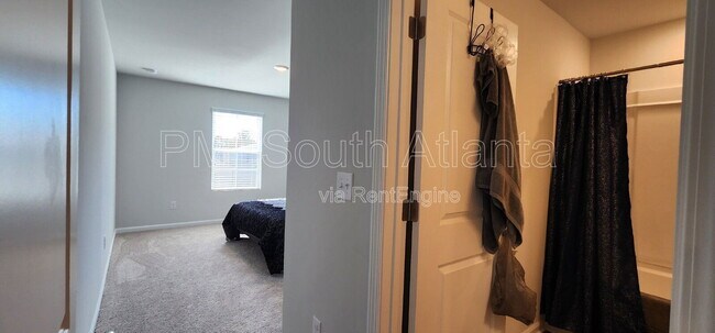 Building Photo - 7124 Timberland Trl