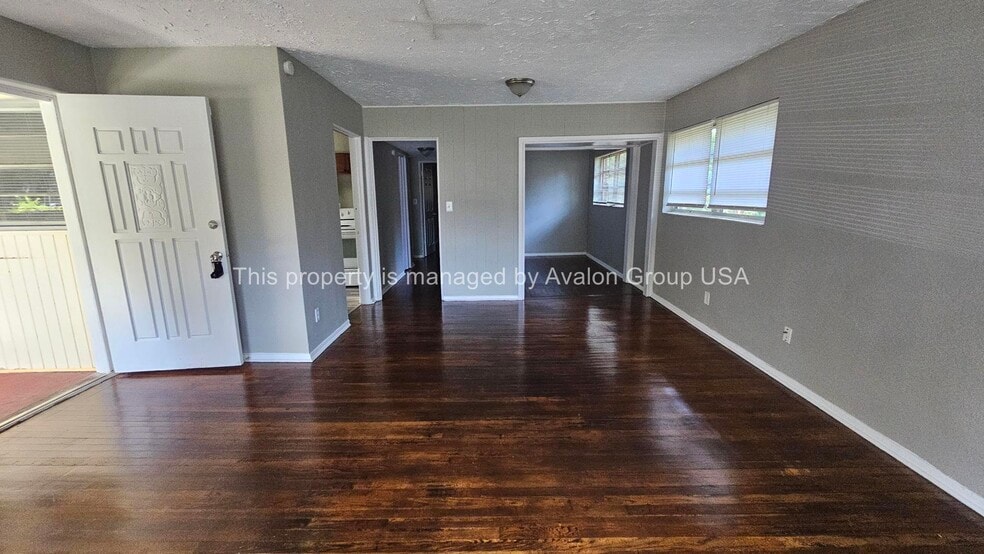 Building Photo - 630 Alder St