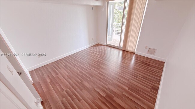 Building Photo - 1830 Radius Dr