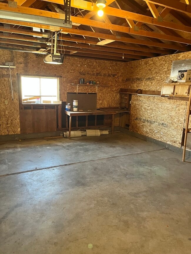 Building Photo - 507 Tindall Ave