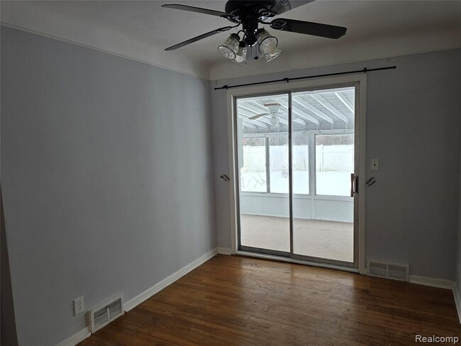 Building Photo - 27231 Five Mile Rd