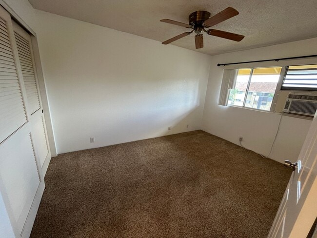Building Photo - Ihona (Waipahu/Waipio) - Upstairs 1 Bedroo...