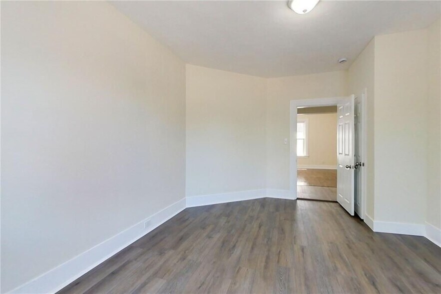 Building Photo - 41 Almy St