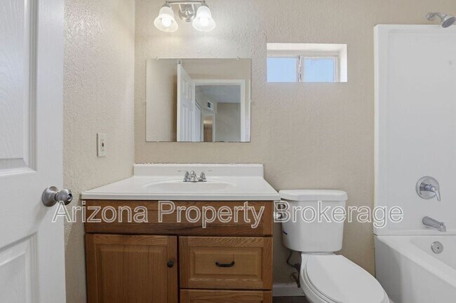 Building Photo - 607 W Rio Salado Pkwy